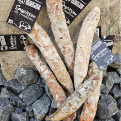 Saucisson sec de truffe d'été artisanal gros plan – Le Picnic Français