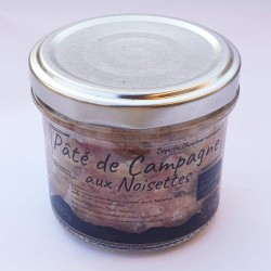 Paté de campagne aux noisettes