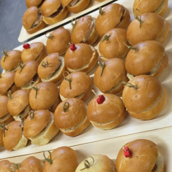 Mini bun's foie gras x24